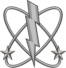 Векторный клипарт: U.S. Navy rating insignia (discontinued), Electronic Warfare Technician (EW)