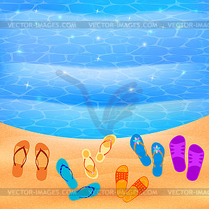 Пляжная обувь на пляже. Солнечный берег с обувью. - векторный графический клипарт