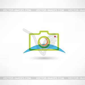 Green camera icon - stock vector clipart