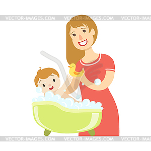 Молодая мать дает ребенку Ванна Сыну, счастливый - векторный клипарт / векторное изображение