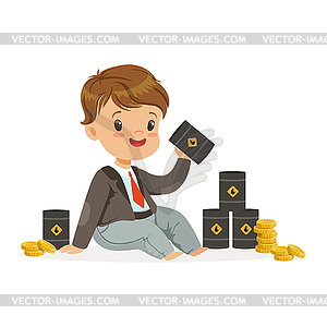 Симпатичный маленький мальчик бизнесмен, сидящий в окружении - изображение в векторном формате