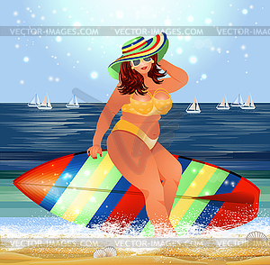 Сексуальная женщина плюс размер с доской для серфинга на пляже - изображение в векторном формате