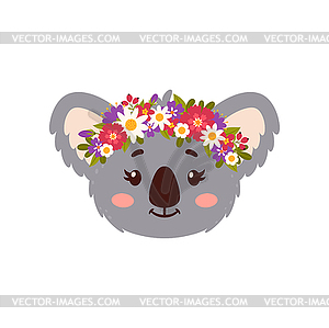 Симпатичное животное Коала с цветочной короной, мультяшным лицом - векторизованное изображение клипарта