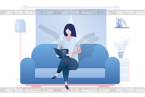 Белая женщина сидит на диване и читает книгу, - стоковый клипарт