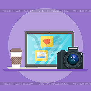 Ноутбук, кофе, камера - векторизованное изображение клипарта